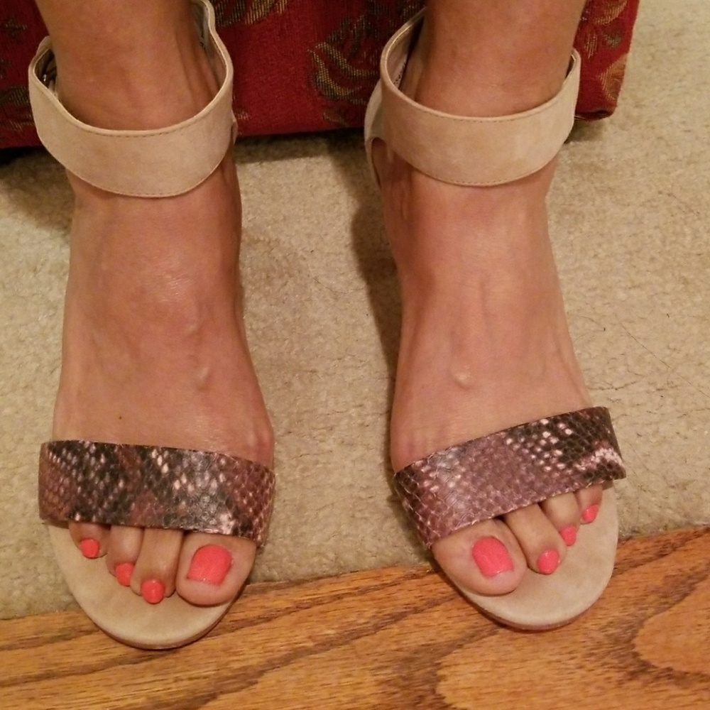 Cream suede and brown snake skin Gilli